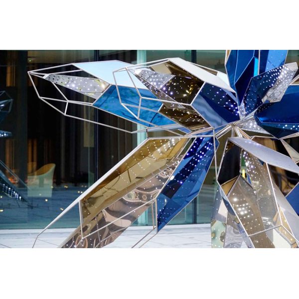 Hotel Pool Decorative Metal Sculpture Contemporary Modern Art Outdoor Sculpture