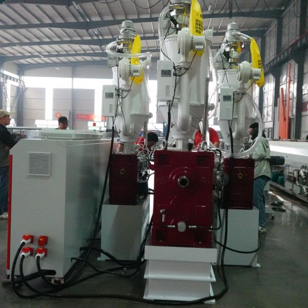 High Efficiency PPR PPH Co-Extrusion Pipe Making Machine Three Layer Plastic Tube Production Line