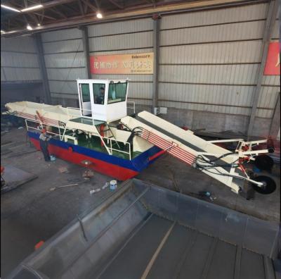 60kw Aquatic Weed Harvesting Water Hyacinth Harvester Machine Designed For Collection Depth Of 0-1m