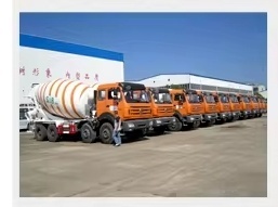 Iron 3 Axles 60 T Container Chassis Trailer Flat Bed Trailer Steel Truck Trailers Mobile Makeup Truck Trailer
