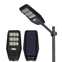 Gestion intelligente de l'alimentation 100w 200w 300w Lampadaires solaires tout-en-un pour zones extérieures