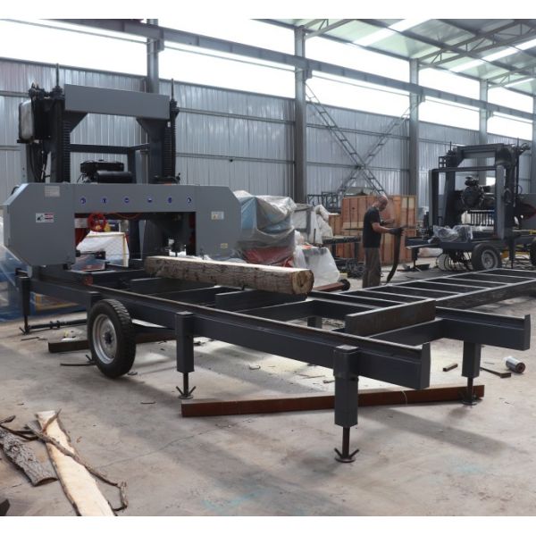 MJ1300 Wood Portable Sawmill 18.5kw Log Band Sawmill With Diesel Engine