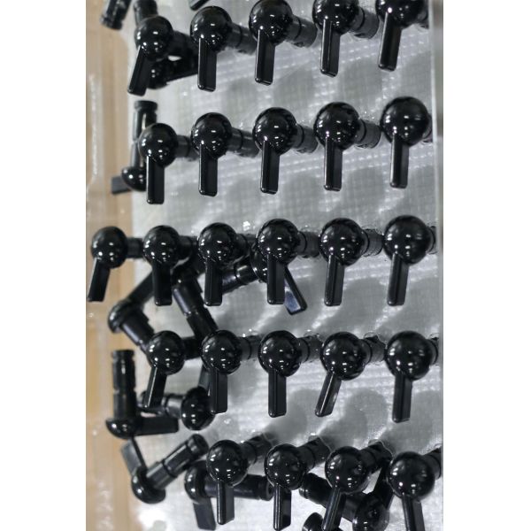 Инженер пластиковое PVD металлизируя покрытие, сразу покрывая никель на пластмассах PPS и ABS