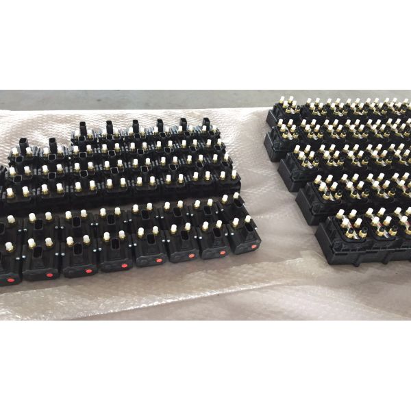 Клапан меди клапана компрессора клапанов подвеса воздуха автомобиля В164 В251 В221 В212