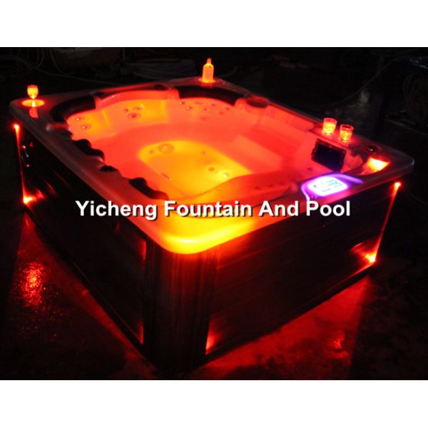 Indoor / Outdoor Massage Bathtub Triangular For 6 Persons
