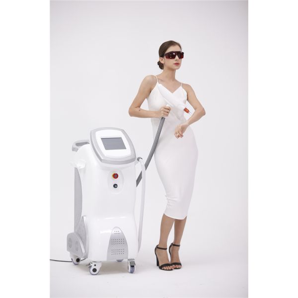 IPL RF Elight Q Switch ND YAG Laser Machine Multifunction For Hair Removal And Tattoo Removal