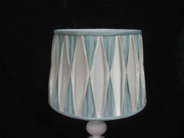 OEM ODM 3 Colors Pleated Hand Gathered Silk Lampshade