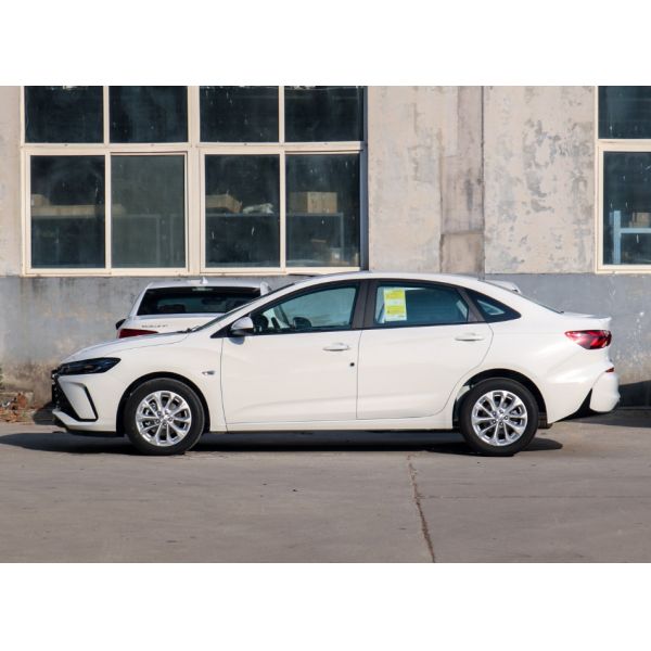 Версия Yuexiang автомобиля бензина муфт 1.5L Шевроле МОНЦЫ 2023 двойная