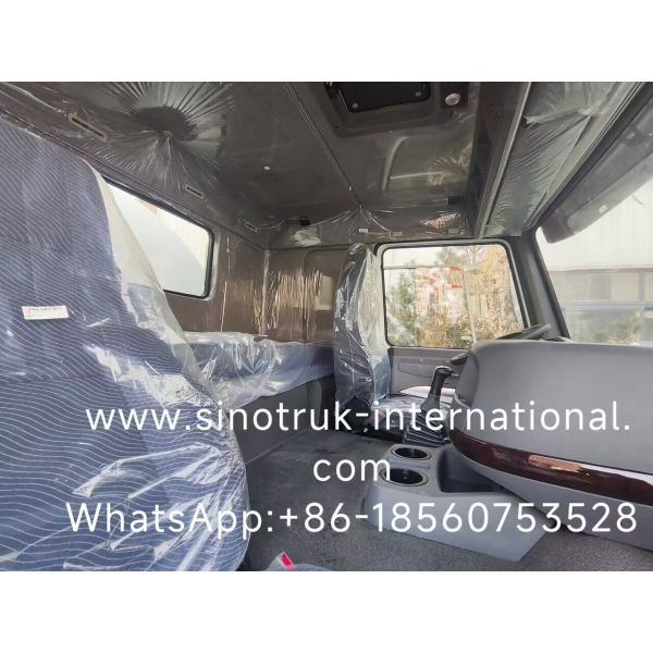 SINOTRUK HOWO Sprinkler Water Tank Truck 10-25CBM 6 X 4 Euro 2 400HP