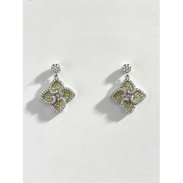 2026 Summer Silver Earrings Sterling CZ Pointy Lucky Four-Leaf Clover Colorful Apple Green +White CZ Suitable for Casual and Formal Events Dangle Earring Hook, Fashion Sterling Silver Earrings