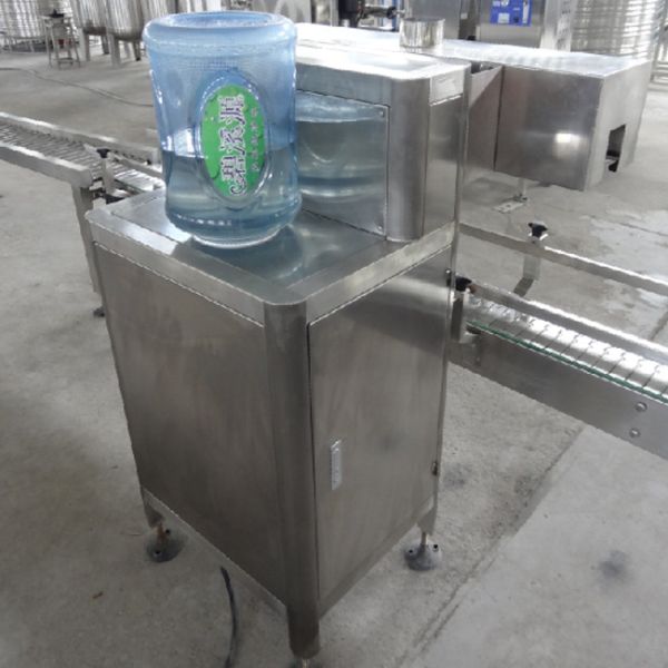 Автоматическая машина завалки бутылки 5 галлонов для бутылки ПК бутылки ЛЮБИМЦА