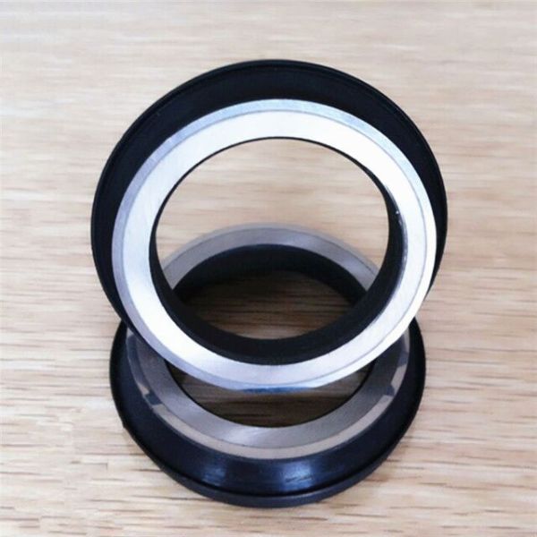 588-45-01500 Oil Seal Rubber / Engineering Equipment Radial Seal Ring