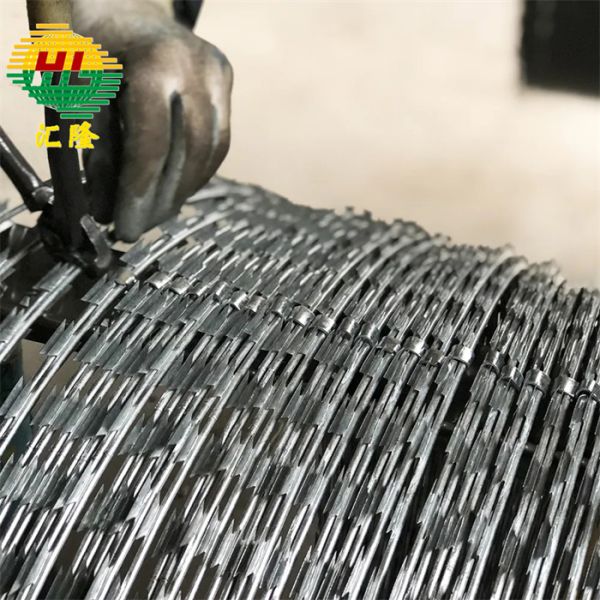 High Security Bto-22 Across Concertina Razor Wire Fence Galvanized 8m Length