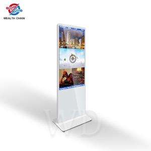 Controle do CMS assoalho de 55 polegadas que está o Signage de Digitas com tela rachada