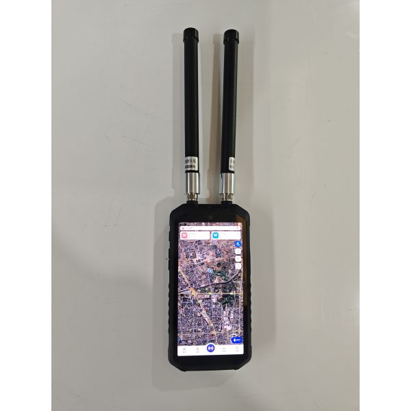 Full Range Scan Handheld Drone Detector WiFi 2.4G 5.8g With 2000-3000M Coverage