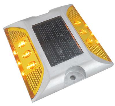 Aluminum 80 Degree road solar studs 800m Visual Distance For Mountain Roads