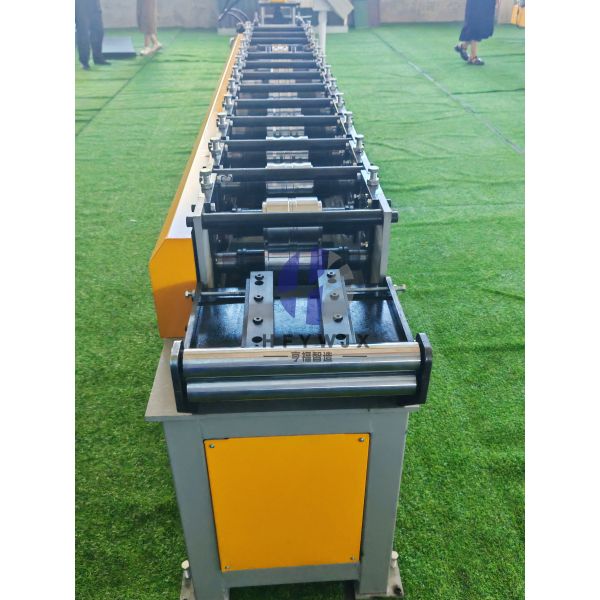 Customized Metal Fence Plate Forming Machine With 12 Row Molding 4kw Servo Gear Transmission