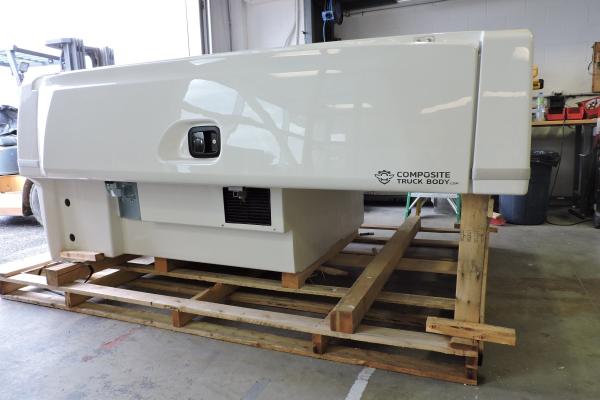 Custom Recreational Vehicle Accessories Hand Lay Up RTM SMC Technique
