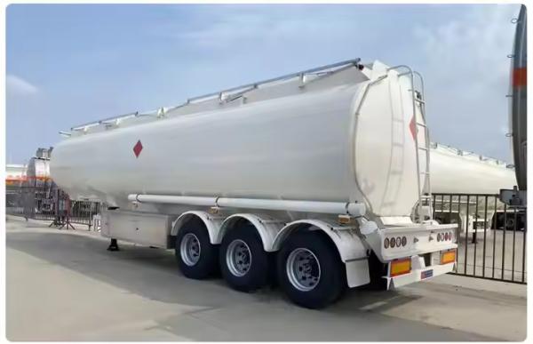 13150*2500*4100mm 1 Compartment 45CBM 60000 Liters LNG Transport Tank Semi Trailer