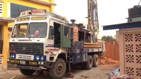 Hydraulic Truck Mounted Water Well Drilling Rig 300m Deep Water Drilling Rigs
