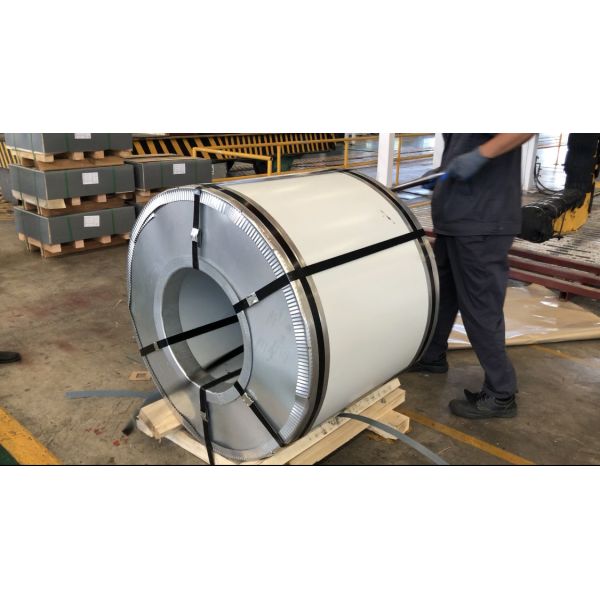 Движение Белый 0,75 мм 1250 мм Z220 PPGI Предварительно окрашенный цвет покрытия катушек DX51D для профиля крыши стенной панели