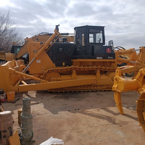 Бульдозер SD24 в употреблении Машины для дорожного строительства с низким потреблением топлива