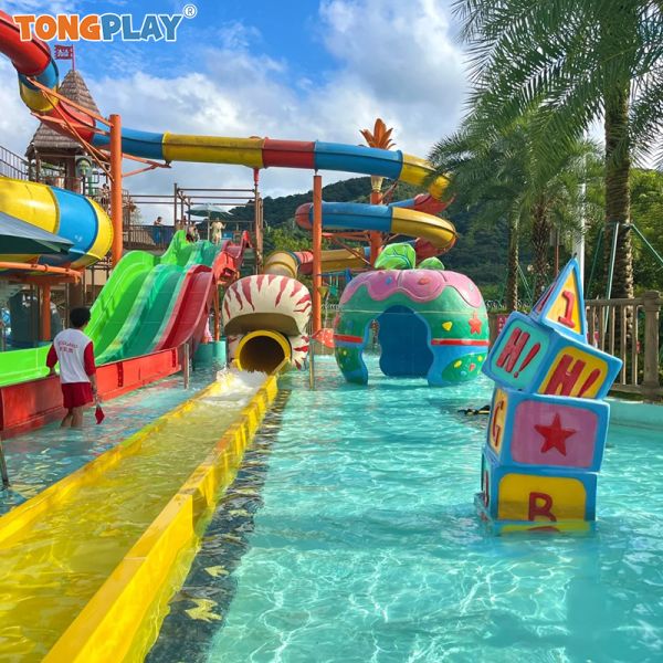 Commercial Aqua Store Fiberglass Outdoor Water House for Kids Fun Amusement With Pool Slide