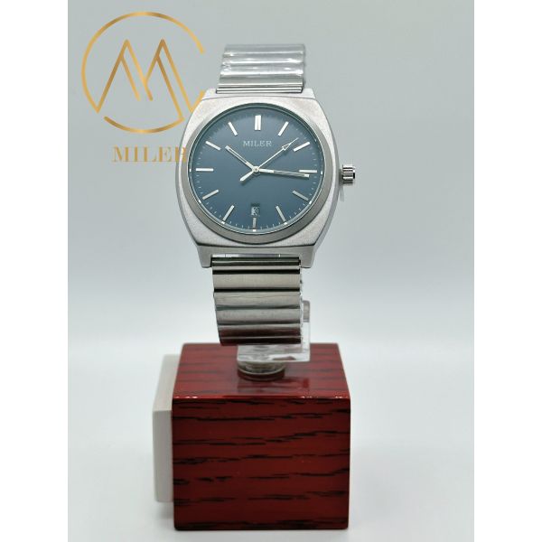 Производитель гравированные кожаные кварцевые черные полосы мужские часы для классических и современных универсальности