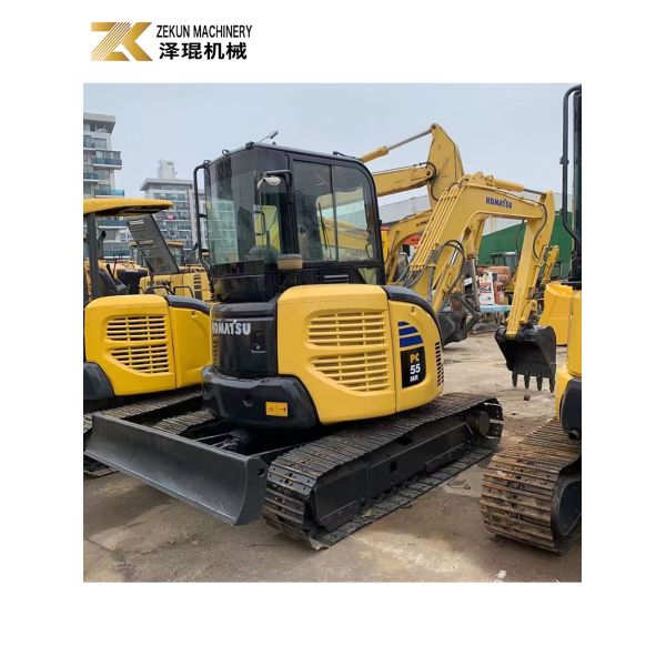 Excavateur Komatsu PC55MR-2 d'occasion avec 28,5 kW de puissance et une capacité de seau de 0,2 m3