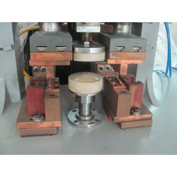 Сварочный аппарат нержавеющей стали проекции ручки лотка кухни, сварщик пятна лотка