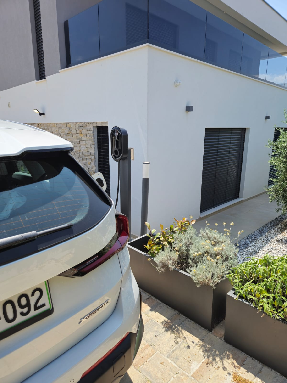 EVSE Manufacture AC Smart Charging Point para vehículos eléctricos 7kw 11kw 22kw Estación de carga solar de pared con OCPP/DLB para uso empresarial y doméstico