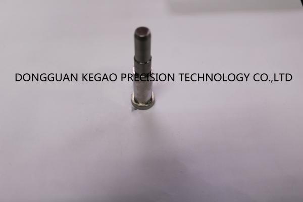 O núcleo métrico do molde fixa o material SKS3 que lustra a precisão de 59HRC 0.003mm EDM