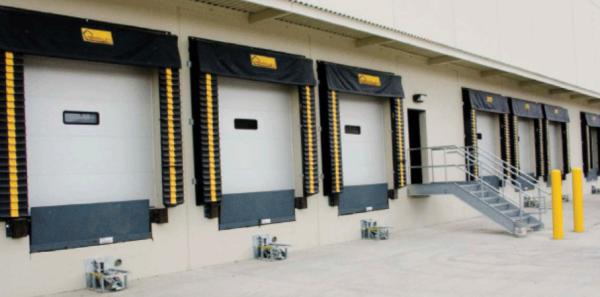 Airbag Inflatable Dock Shelter Industrial Thermal Insulated For Warehouse Loading Dock