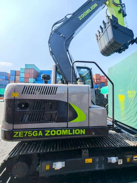 ZOOMLION 油圧ショベル、モデル ZE75GA