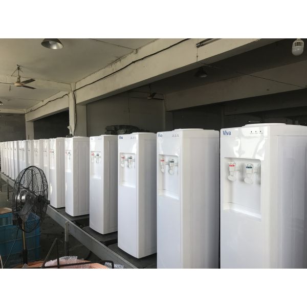 White Floor Standing Water Dispenser , Hot And Cold Water Machines For Office