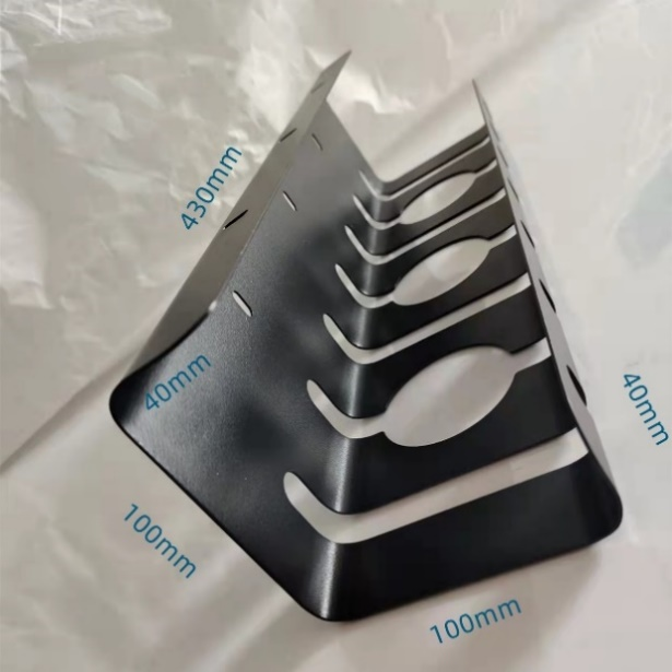 Чёрный стальной кабельный поднос для офисного стола для совещаний под рабочим столом