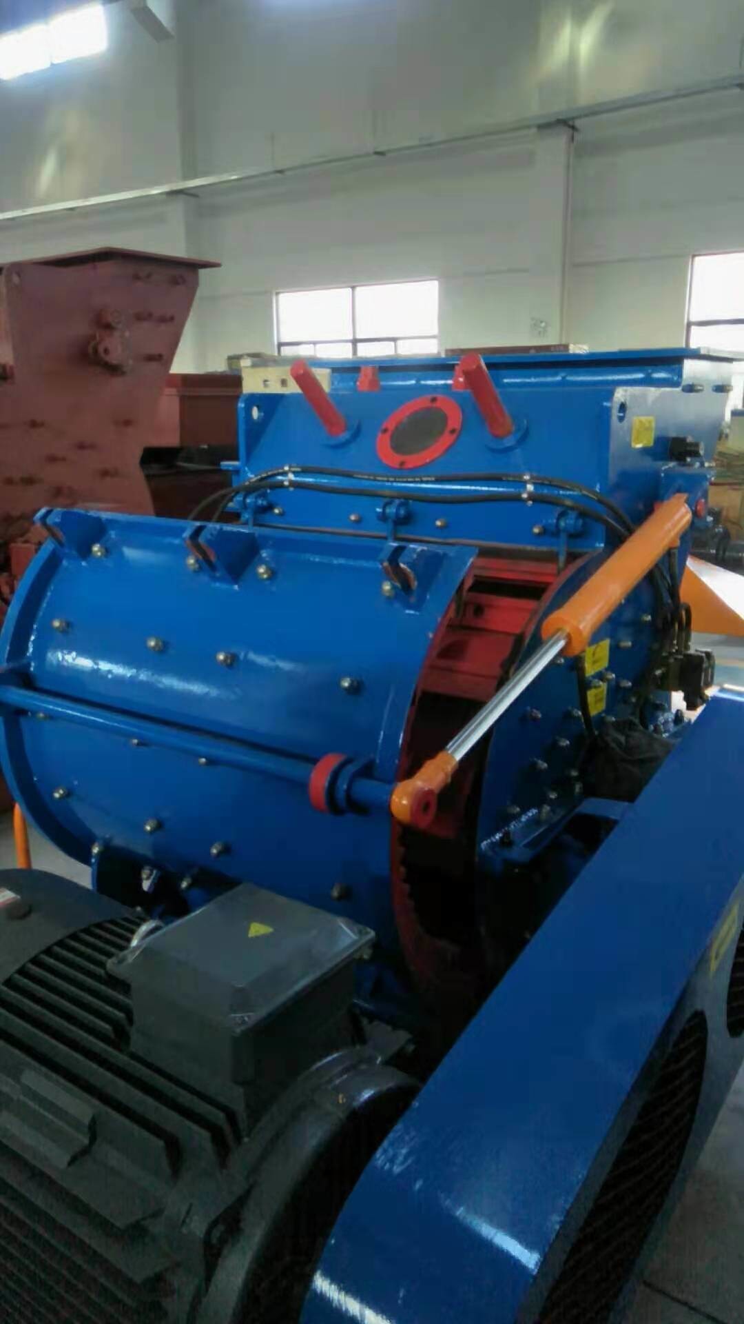 Customized Request European Version of Rough Grinding Raymond Mill Mill Equipment