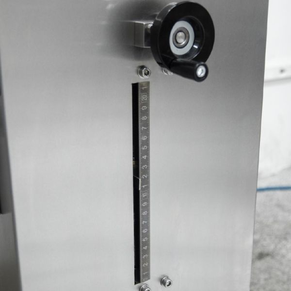 Ранг Semi автоматического косметического геля шприца заполнителя бутылки сливк санитарная