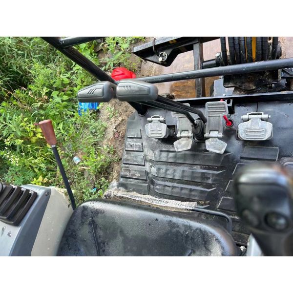 Excavadora SANY 16 usada con válvula hidráulica original y 0-2000 horas de trabajo