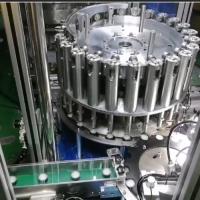 Machine de revêtement de bouchon à grande vitesse pour le remplissage précis des joints sur la fabrication de bouteilles