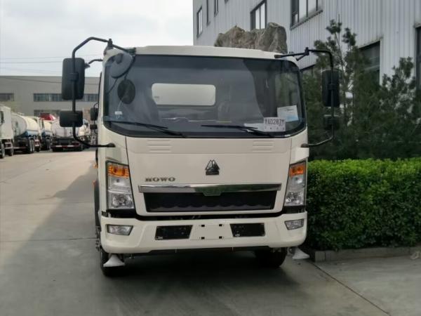 HOWO SINOTRUK Water Tank Truck Euro IV ZZ1107G381CD1