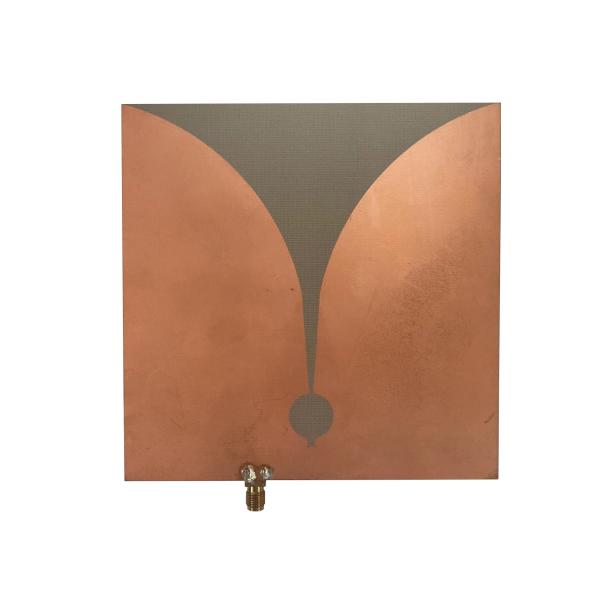 UWB PCB Outdoor Directional Antenna 600MHz-10GHz 9dBi 120x120x1