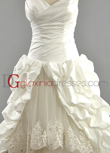 2013 Ball Gown sweetheart train beaded lace taffeta ivory bridal dresses BDGD1094
