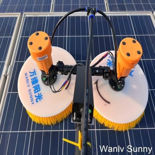 Aumente o seu sistema de energia solar com uma escova de limpeza de painel solar econômica e portátil