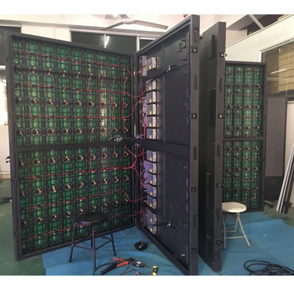 На открытом воздухе двойник дисплея СИД доступа фронта P3 P4 P5 P8 4000cd встал на сторону