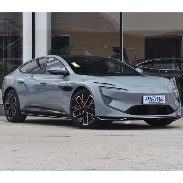 2024 4-Door 5-Seater Sedan Electric Car with 12 650Km Range and Max Speed of 215km/h