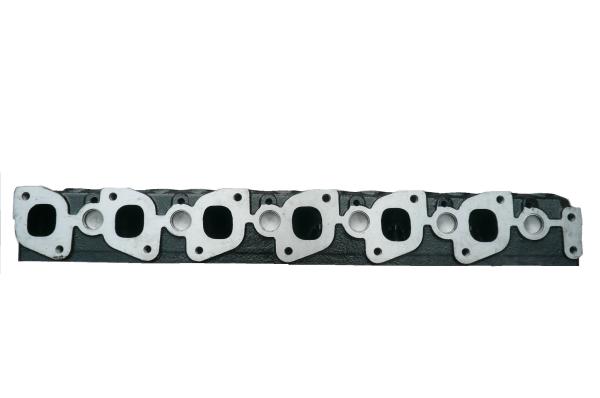 New Cylinder Head (Bare) Auto Engine Parts For Nissan TD42 OEM 11039-06J00