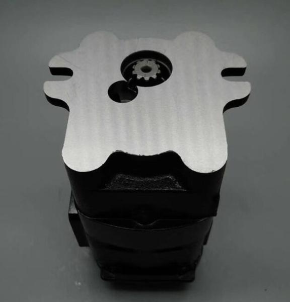 Pilot pump/Gear pump of excavator Kobelco SK60 Hydraulic piston pump parts/replacement parts