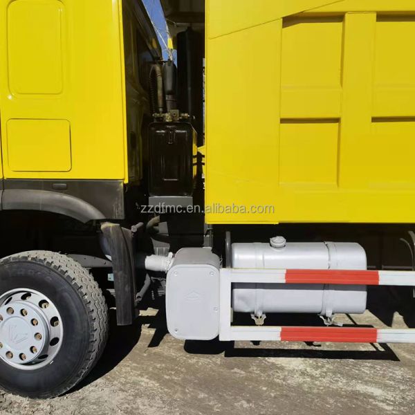 Использованный HOWO 8*4 Тяжелый грузовик с откидкой грузовик с откидкой в LHD SINO