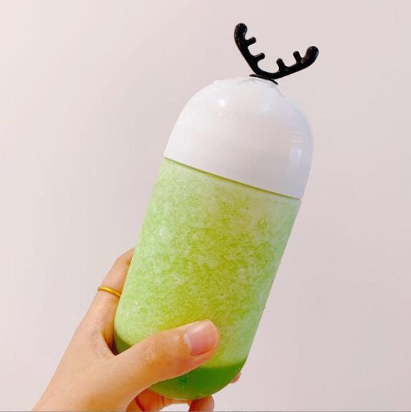 A soda pode parafusar o revestimento bonito plástico da cor do tampão de parafuso do chifre da garrafa de leite das partes superiores 350ml